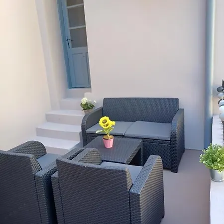 B & S With A Beautiful Terrace * Pula